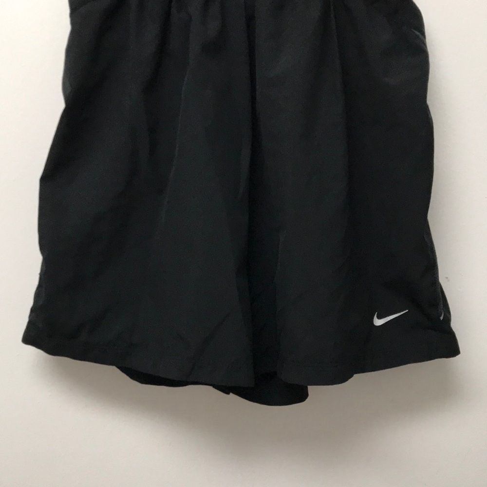 Black nike athletic shorts